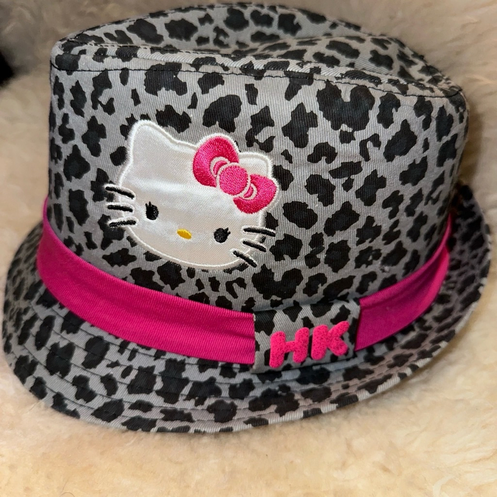 NWOT Hello Kitty Sanrio One Size Girl’s Fedora Hat Leopard Print Kitty Appliqué